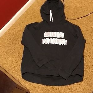 Black umder armour sweatshirt
